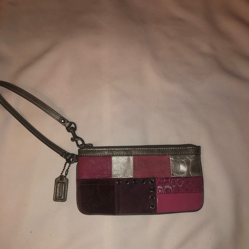 Coach patchwork wristlet - Picture 2 of 4
